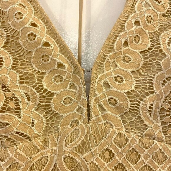 Free People Womens A Line Mini Dress Beige Lace V Neck Sleeveless Lined T-Back 4 - Picture 6 of 8